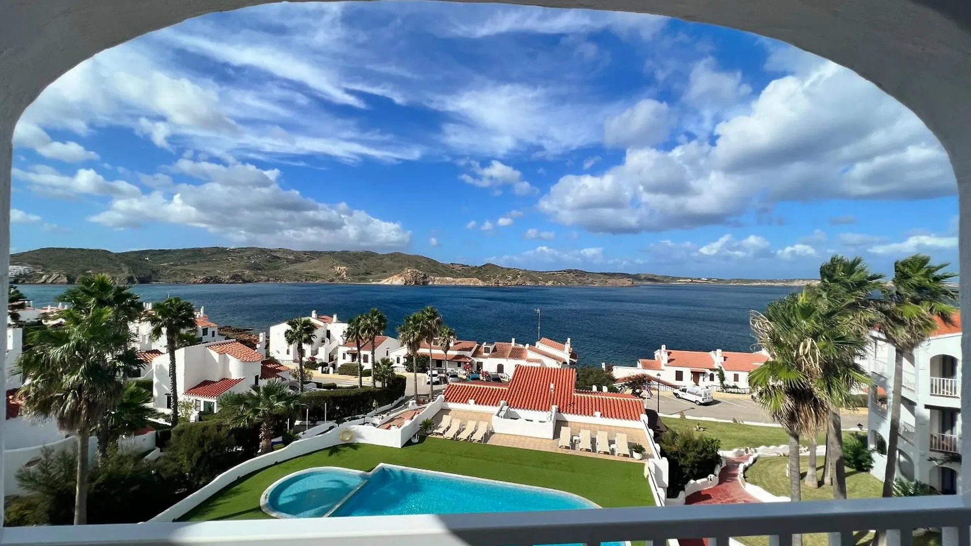 Apartamentos El Bergantin Menorca Club location